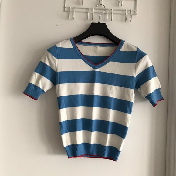 V-neck Sweater (fits XS-S) - Picture 1 of 1